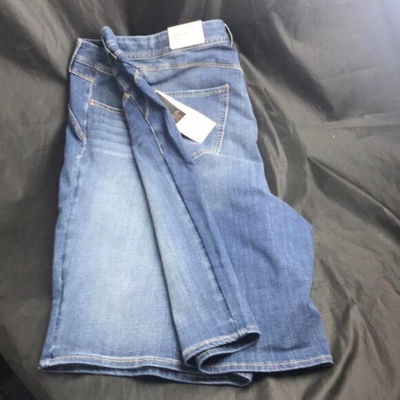 NYDJ Carya Plus Women Denim Shorts Size 26 New Y - Picture 3 of 9